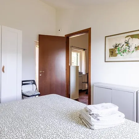Quiet And Cozy With Wi-fi Casa Prearino *