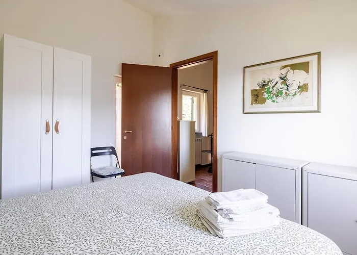 Quiet And Cozy With Wi-fi Casa Prearino *